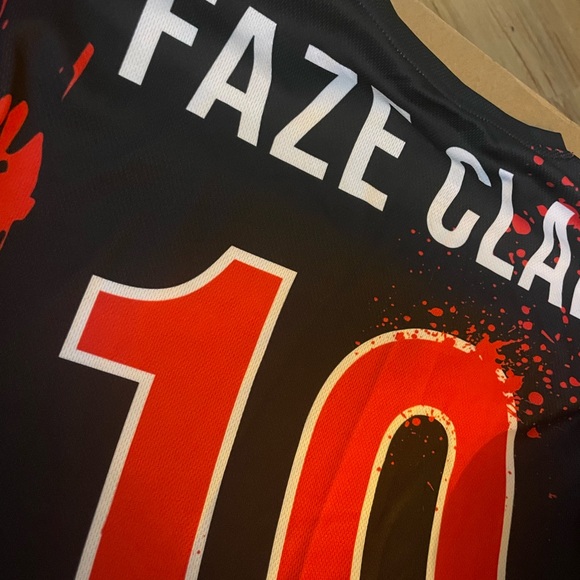 FaZe Clan Jersey - Picture 8 of 9